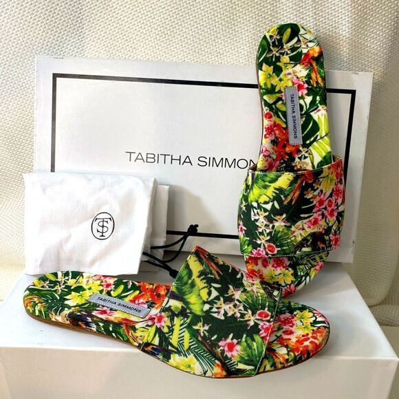 New with box Tabitha Simmons tropical print sandals size 37 or 6.5 Italy - Picture 1 of 11